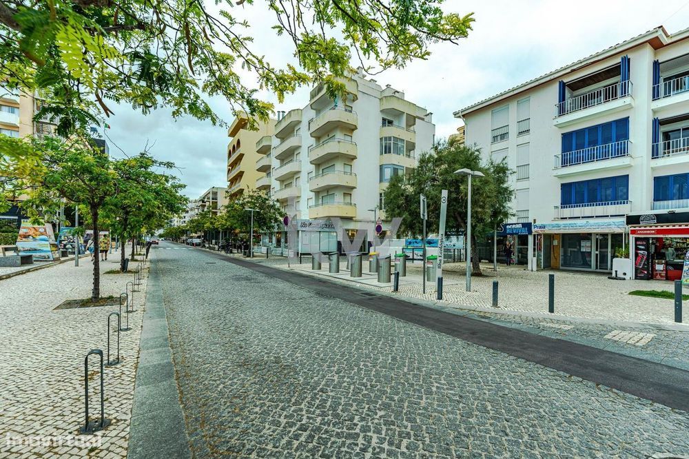 Apartamento T2 renovado para Venda na 1ª linha da Praia - ALGARVE - PR
