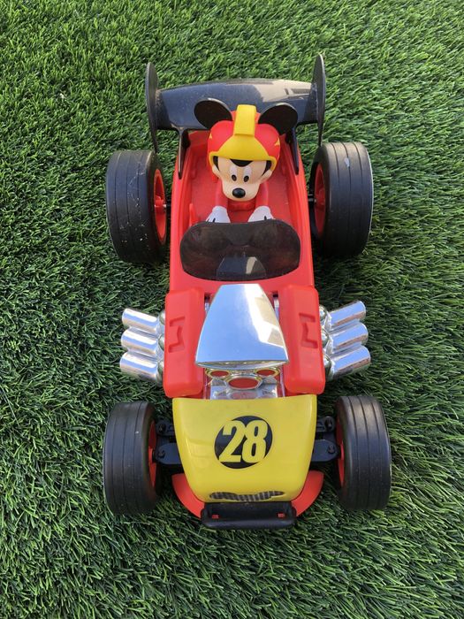 Carro mickey como novo
