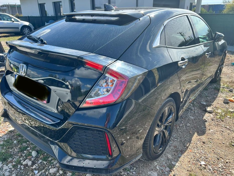 Honda Civic rej.2018 salon PL 185 km pierwszy włascicel uszkodozna odpala jezdzi