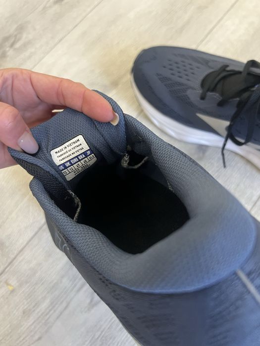 Кросівки чоловічі Mizuno Runningрозмір 47