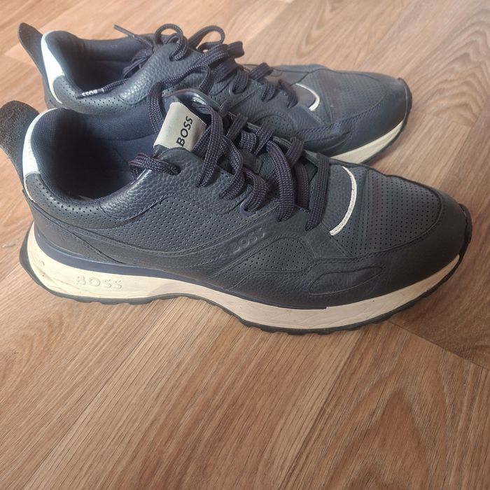 Кросівки натуральна шкіра BOSS 43р.