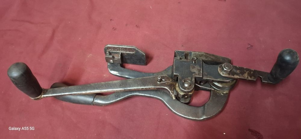 Máquina de cintar antiga