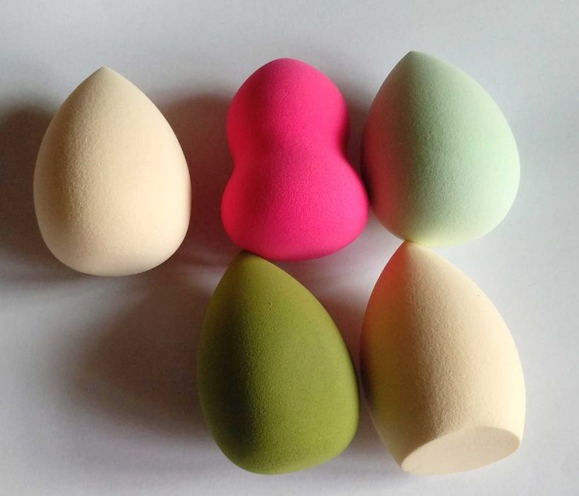 Спонжи и кисти для макияжа