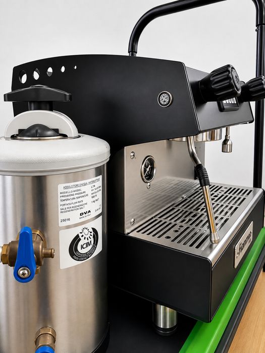 Máquina de café FIAMMA + moinho profissional + descalcificador DVA LT8