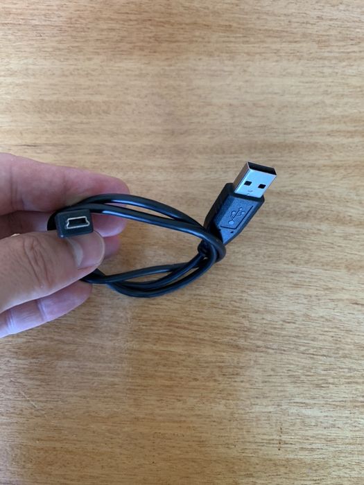Cabos USB varios formatos e tamanhos