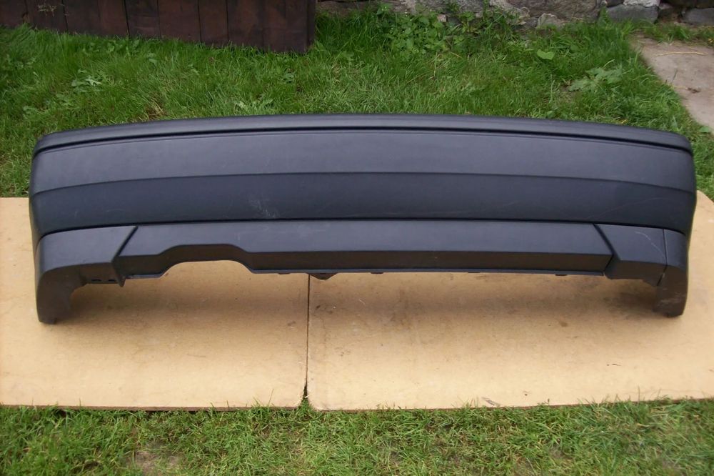 ZDERZAK TYLNY VW GOLF III HB