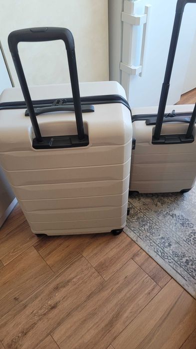 Комплект якісних валіз Норвегія