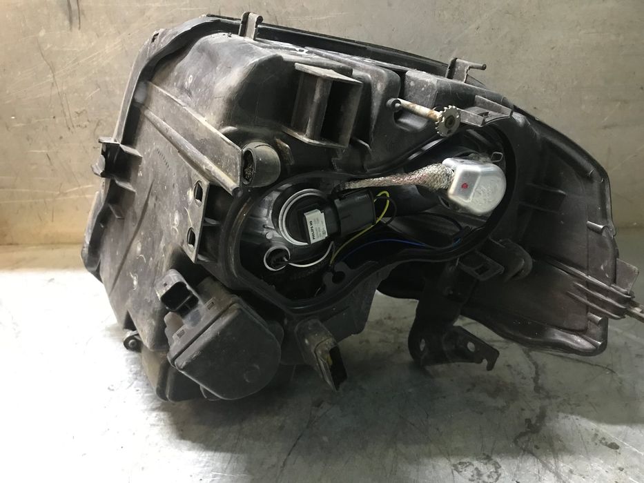 Ótica / Farol Esquerdo RENAULT VEL SATIS - 8200014357