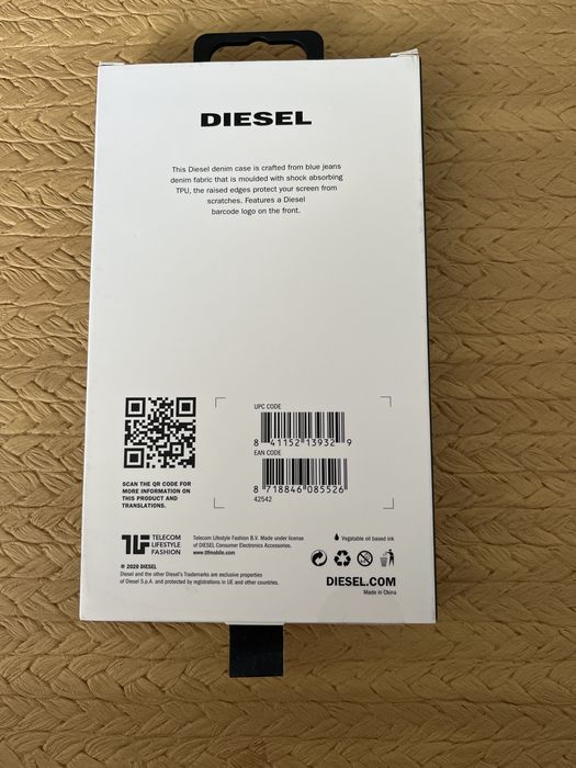 Etui oryginalne Diesel na telefon Apple iPhone 12 mini- nowe