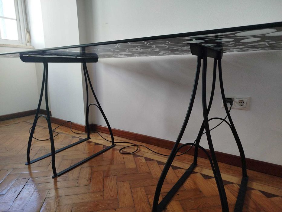 Mesa IKEA VIKA GLASKHOLM - Vidro, floral preto