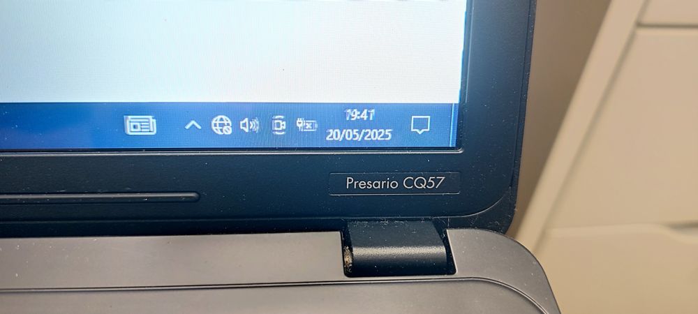 Portátil HP Presario CQ57 - Peças