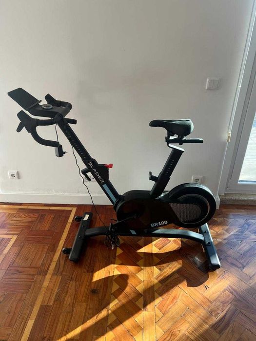 Bicicleta indoor BR100 Bladez Fitness