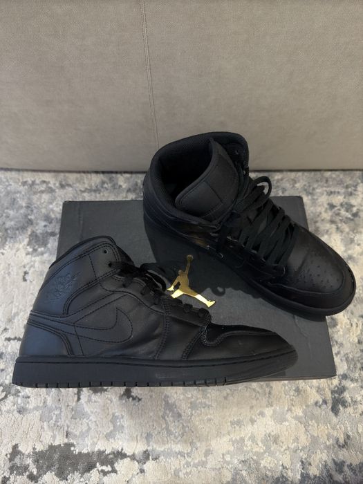 Кросівки Air Jordan 1 MID ОРИГІНАЛ 9.5 US (43 розмір)