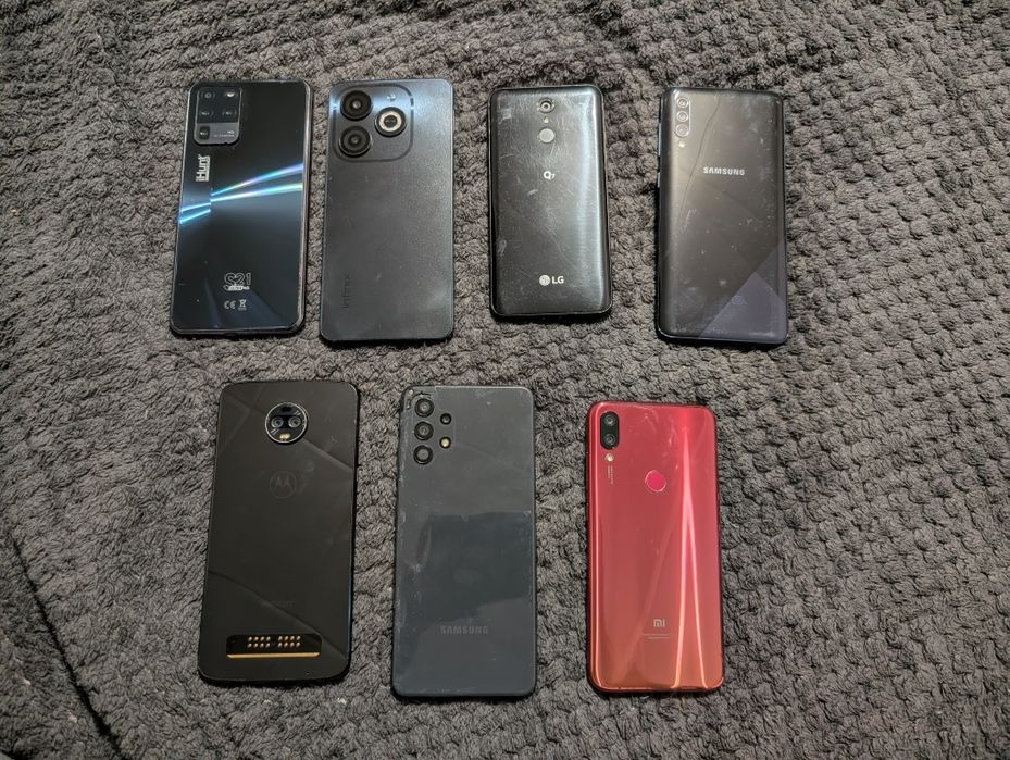 Samsung A325F 128 Gb на запчастини