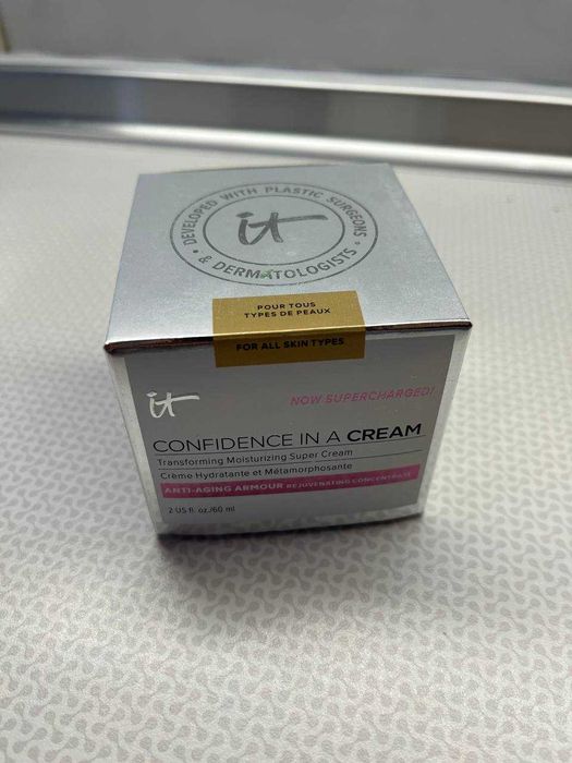 Антивіковий крем для обличчя IT Cosmetics Confidence In A Cream