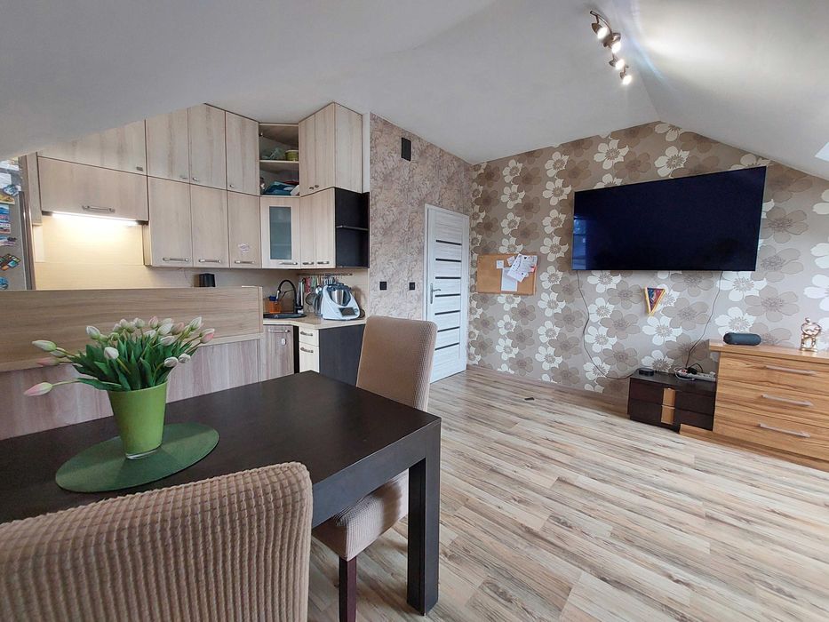 Bukowe wyjątkowe mieszkanie 3pok.60m2,2006 rok, balkon.