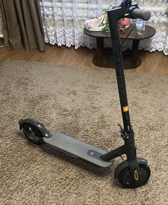 Електросамокат Xiaomi Essential идеал