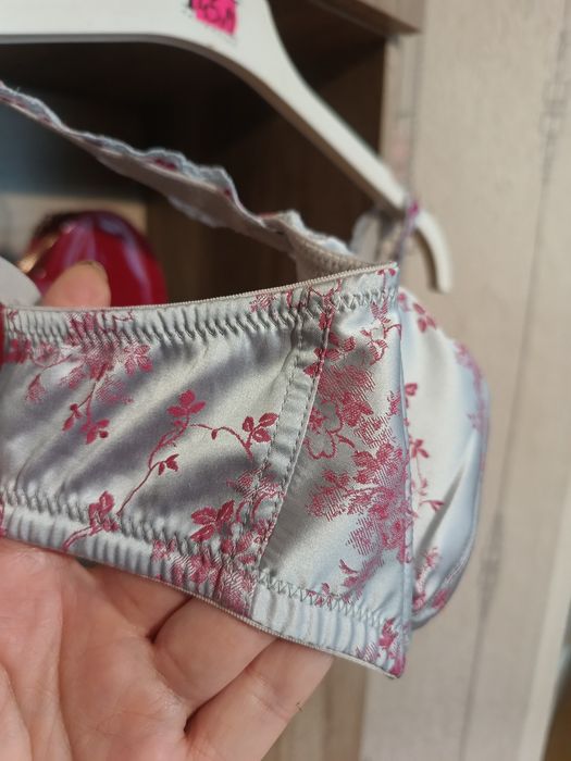 Masquerade Lingerie biustonosz satyna Bra