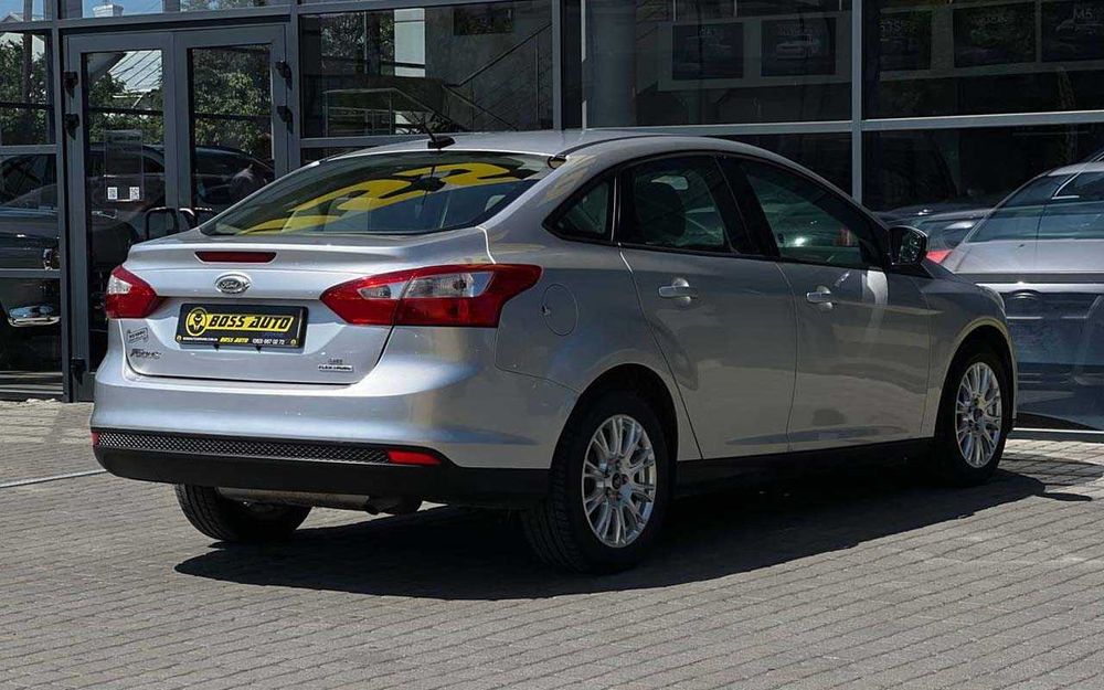 Ford Focus 2012 року