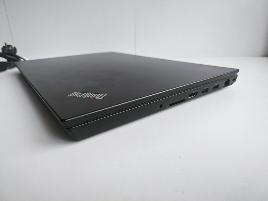 Lenovo ThinkPad P15v G.1 (i7-10750H, 16/512)