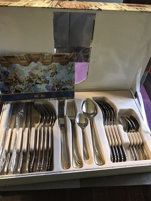 Столовый набор на 24пр