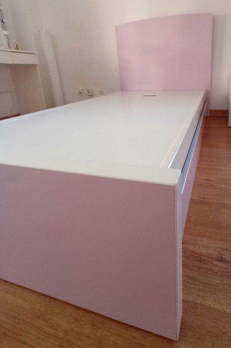 Cama solteiro Rosa- Ideal para quarto infantil