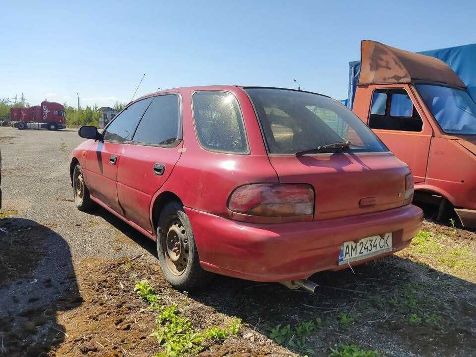 Автомобиль Subaru impreza 1998 г.в. 1.6