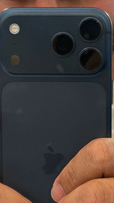iPhone 17 pro Max 256g Azul 2 meses de uso