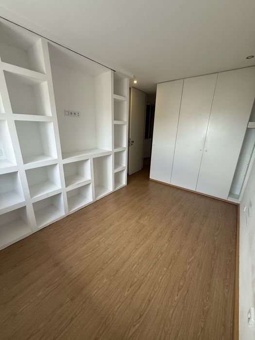 Apartamento T4 3 wc , 1 suite