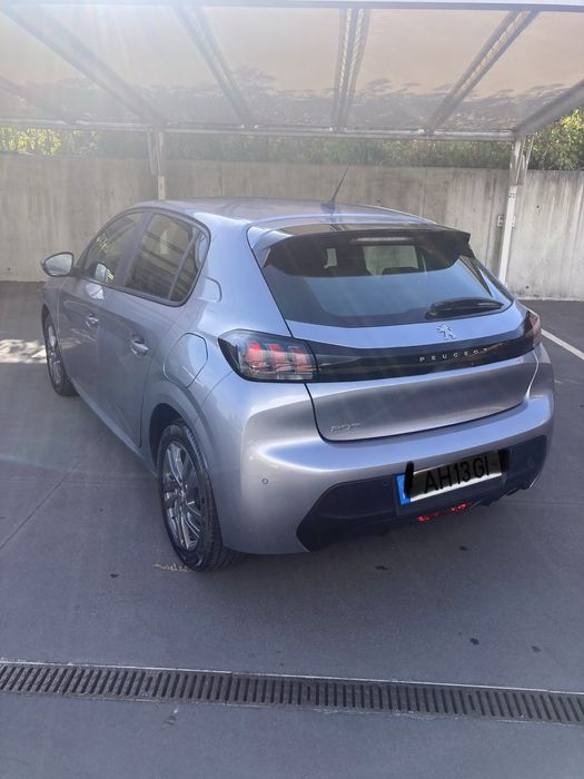 Peugeot 208 1.2 gasolina