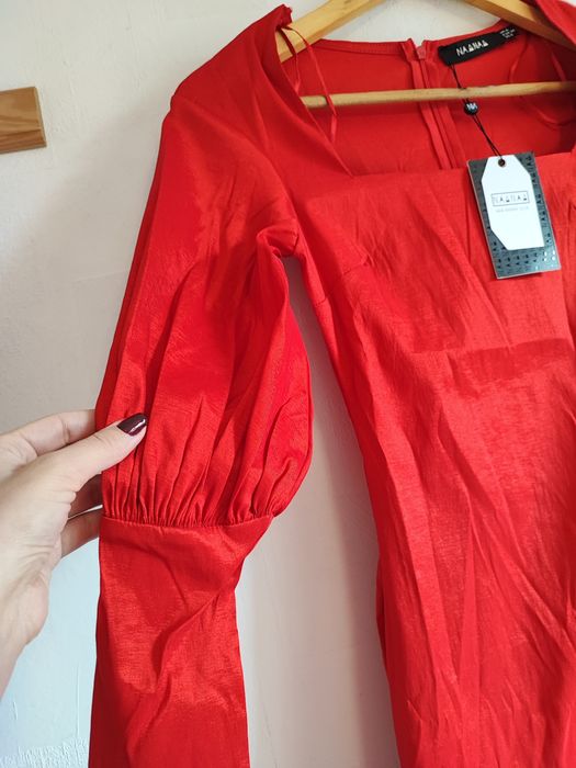 Nowa elegancka wizytowa sukienka czerwona na święta sesje XS