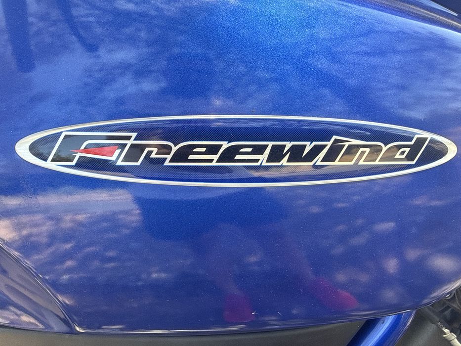 Vendo Suzuki XF650 Freewind