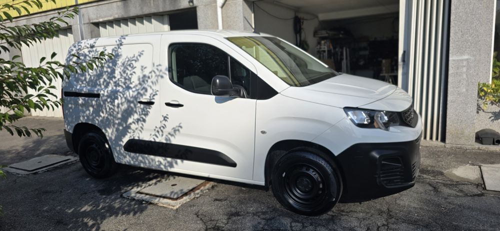 Peugeot ParPeugeot partner 2022 — 91.000 km