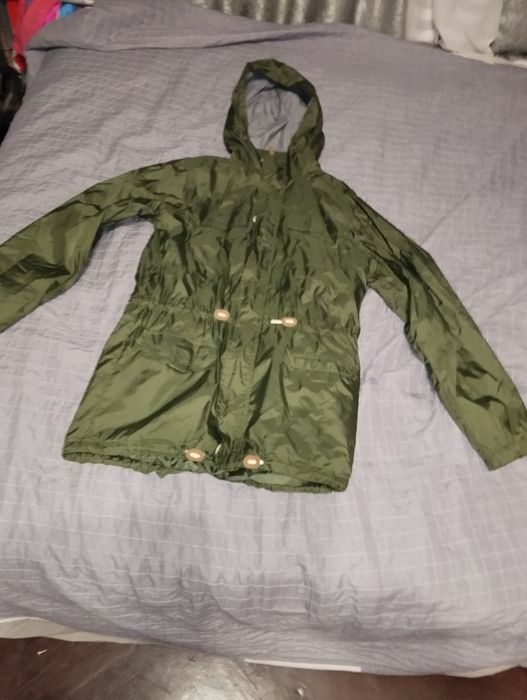 Ветровка женская курточка р.50 Швеция