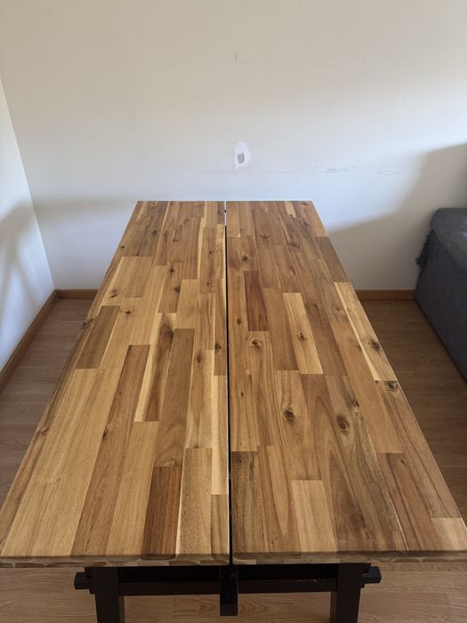 Mesa em madeura de 160x80