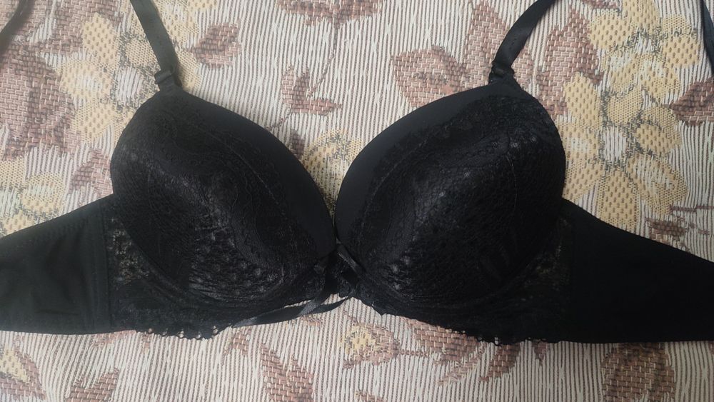 Бюстгальтер чорний Weiyesi 75 A