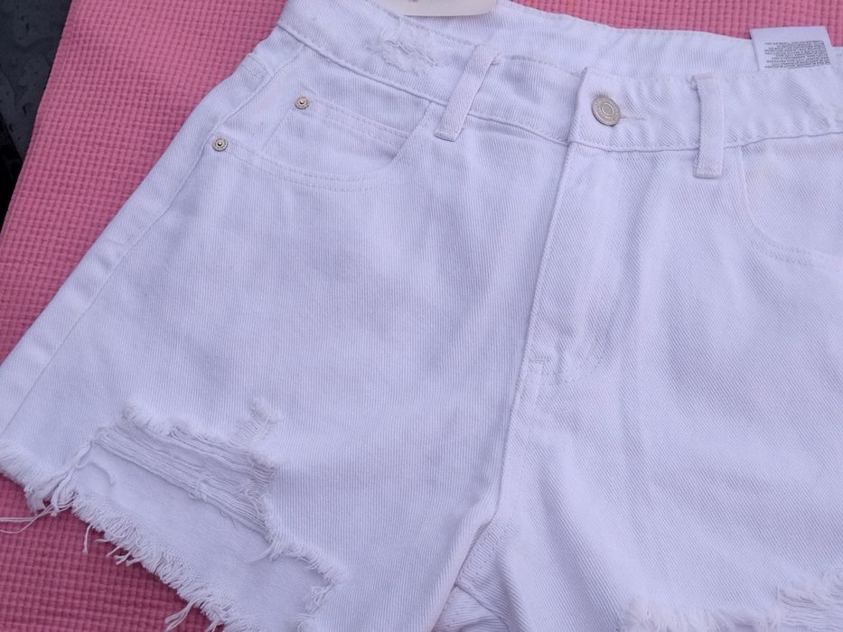 Szorty jeansowe białe przetarcia