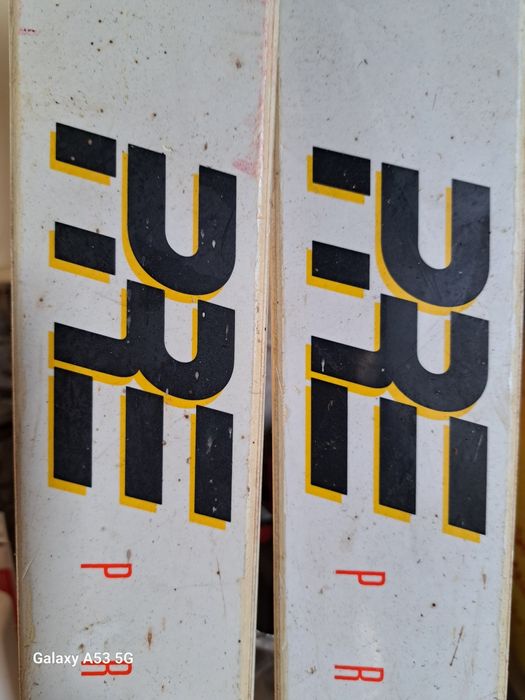 Skis de vários tamanhos