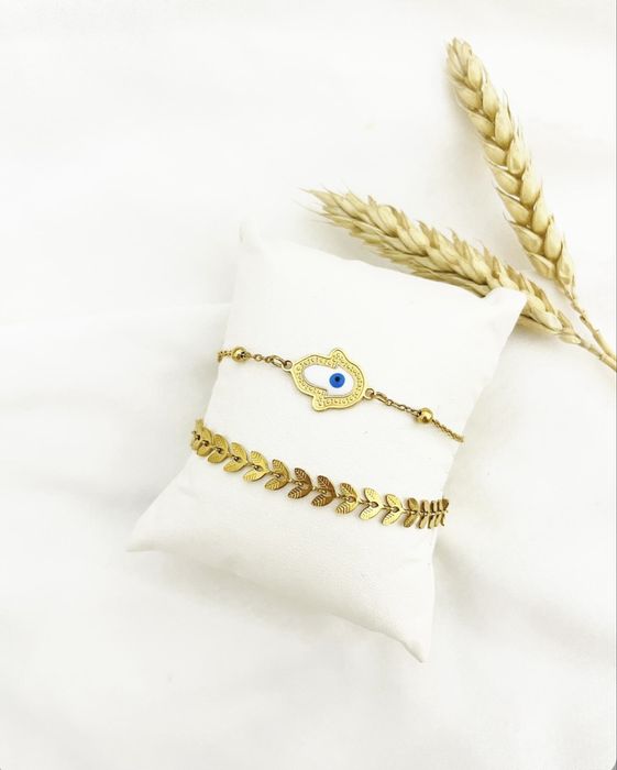 Pulseiras douradas em aço inoxidavel