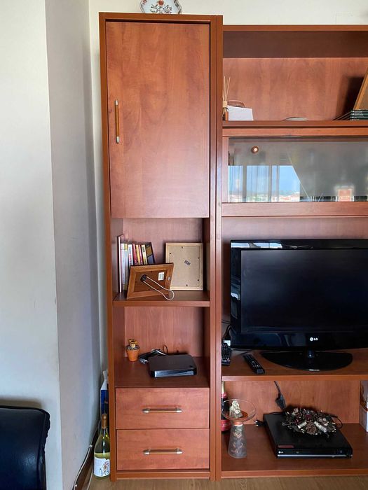 Móvel de Sala Alto .