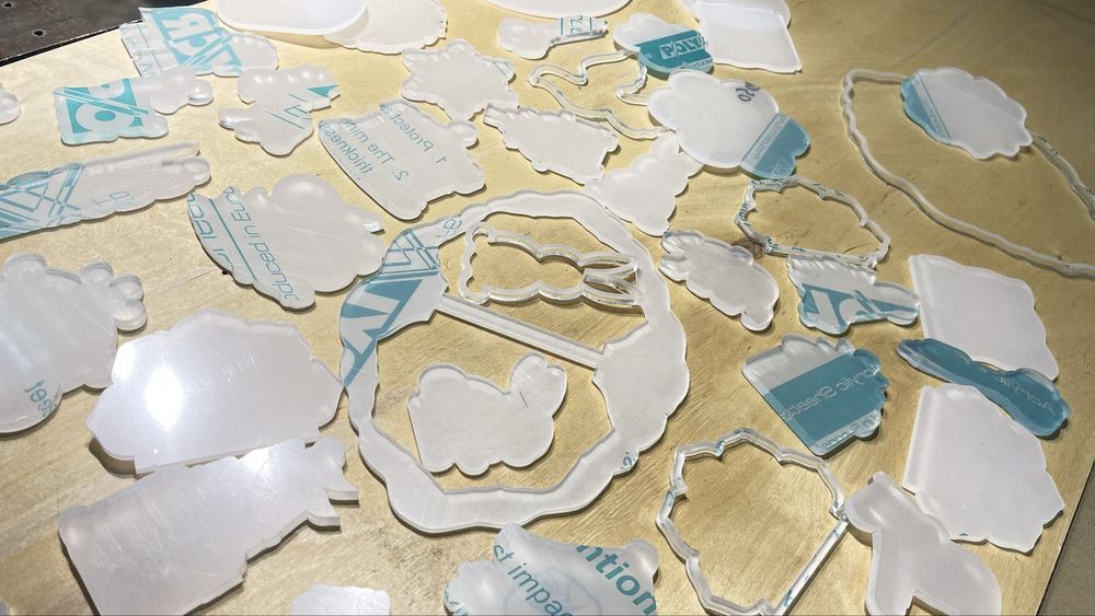 Набор фигурок/заготовок из акрила 8 мм (в пленке)