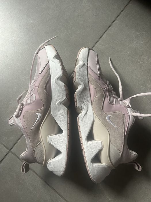 Adidasy snekersy nike pudrowy róż r. 38