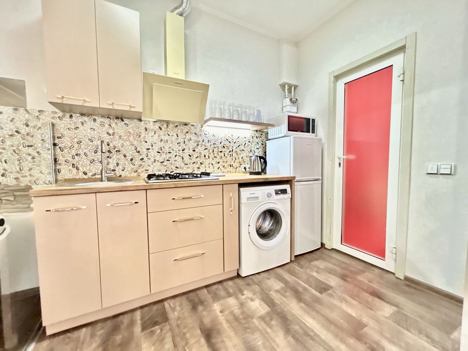 (11)Газ!!! Квартира подобово з Джакузі М.Наукова Госпіталь Культури 5