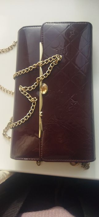 Клатч лакований новий