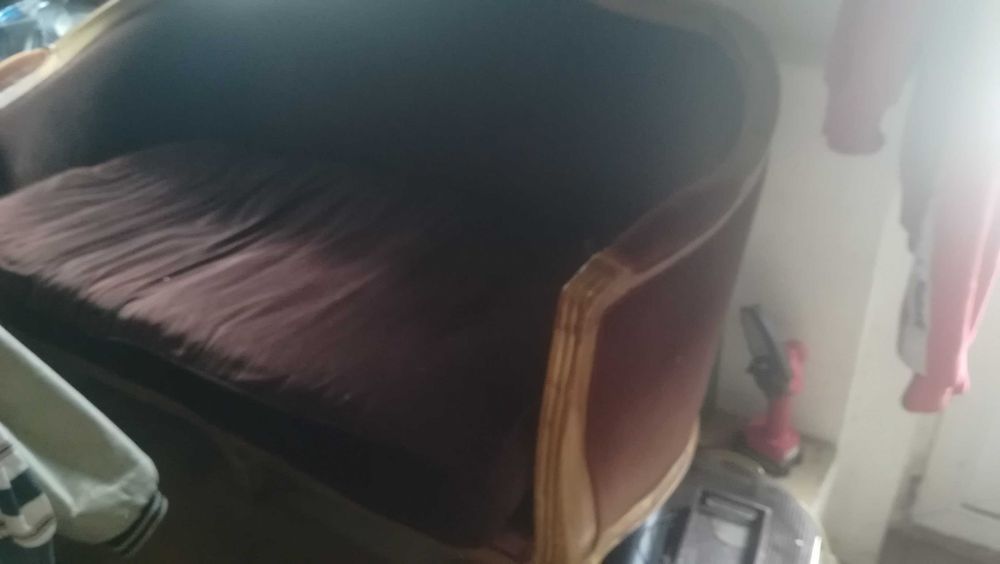 Móvel antigo, vendo pela melhor oferta.