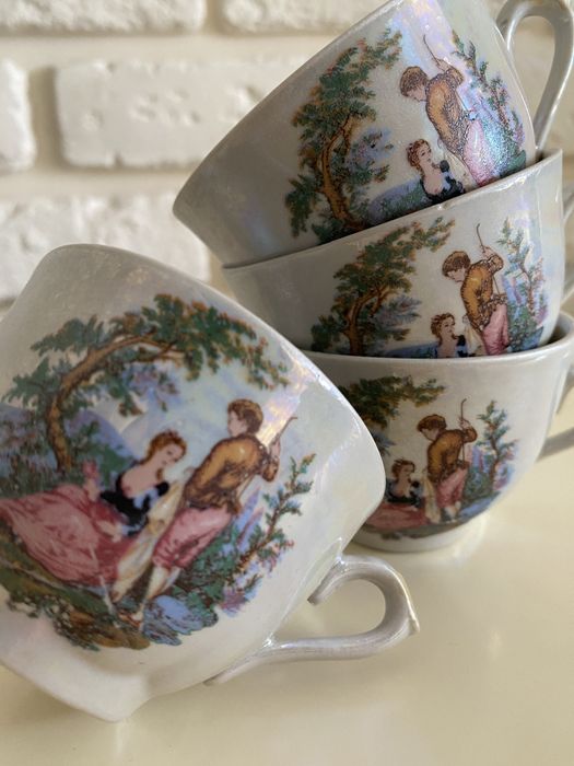 Красиві кавові чашки