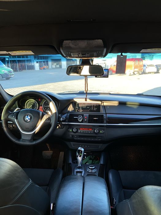 Авто BMW X6 E71 40d