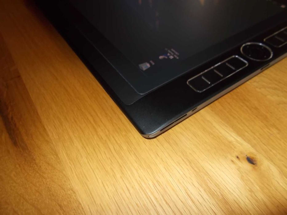 Wacom MobileStudio 16 4K ,DTH-W1620H i7-6567U 16GB 512 Dysk