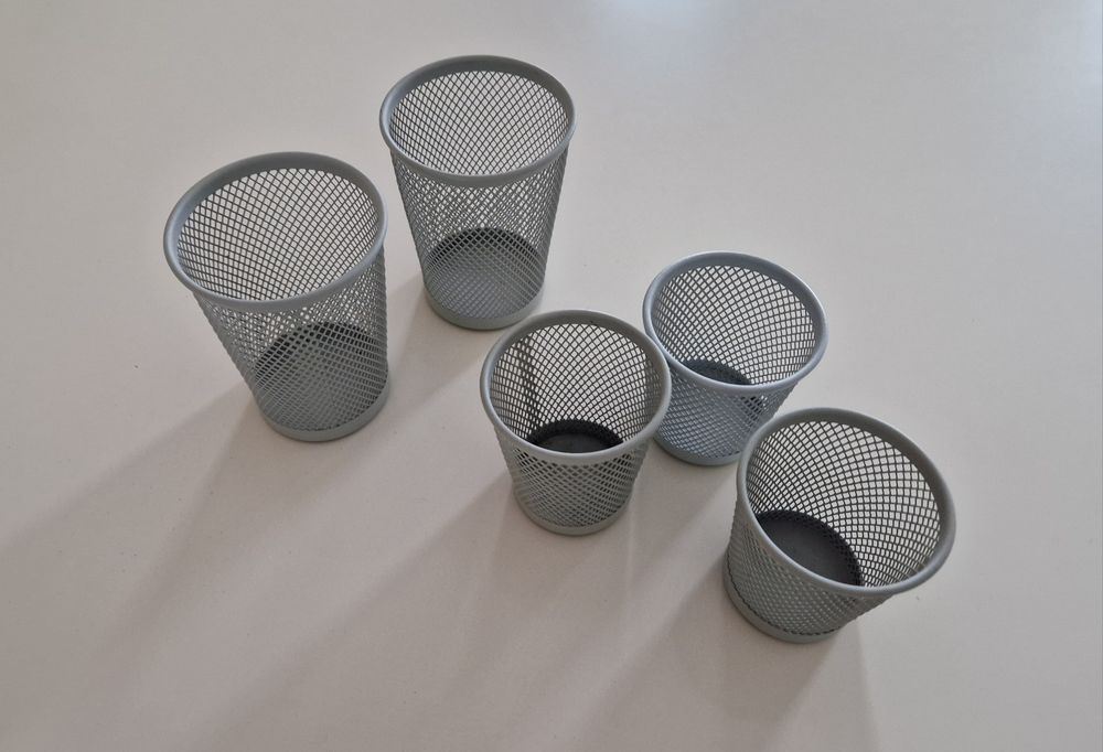 Ikea 5 kubków na długopisy metalowe
