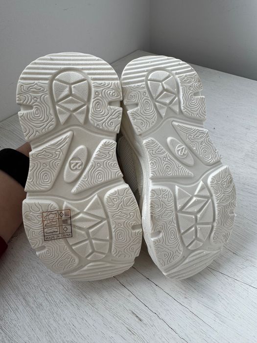 Коосівки 23 розмір для дівчинки